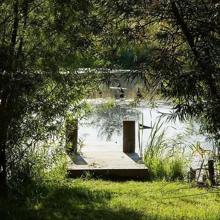 Radlerzimmer Mit Duschbad Und Minikueche In Neu Gaarz, Mitten In Der Appartement Neu Gaarz